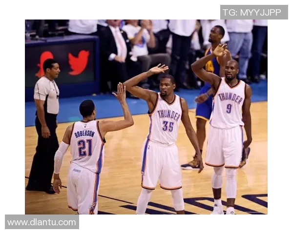 杨毅杜兰特在勇士夺冠没含金量若没去勇他就和哈登威少一个级别